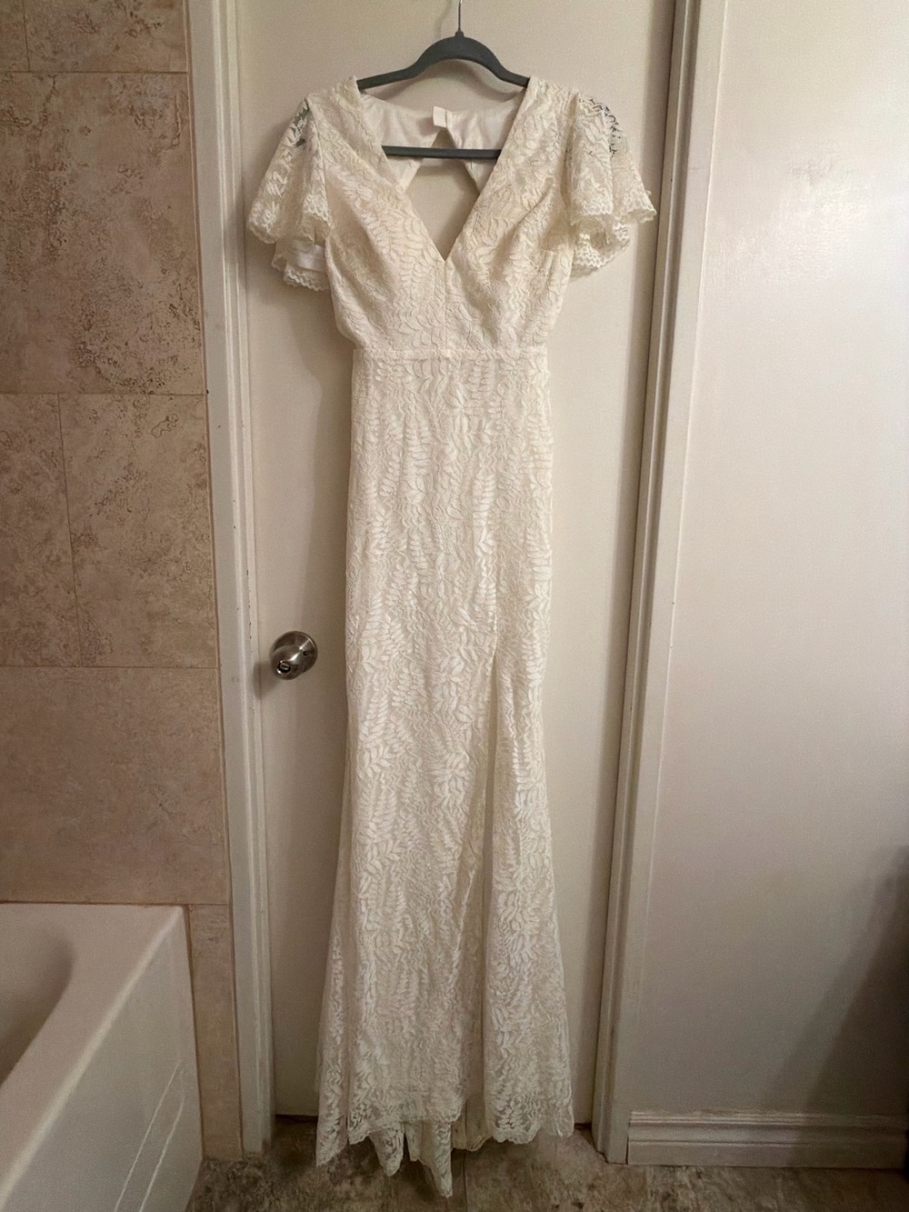 Fame and Partners Cream Lace Maxi Dress with Flutter Sleeves
